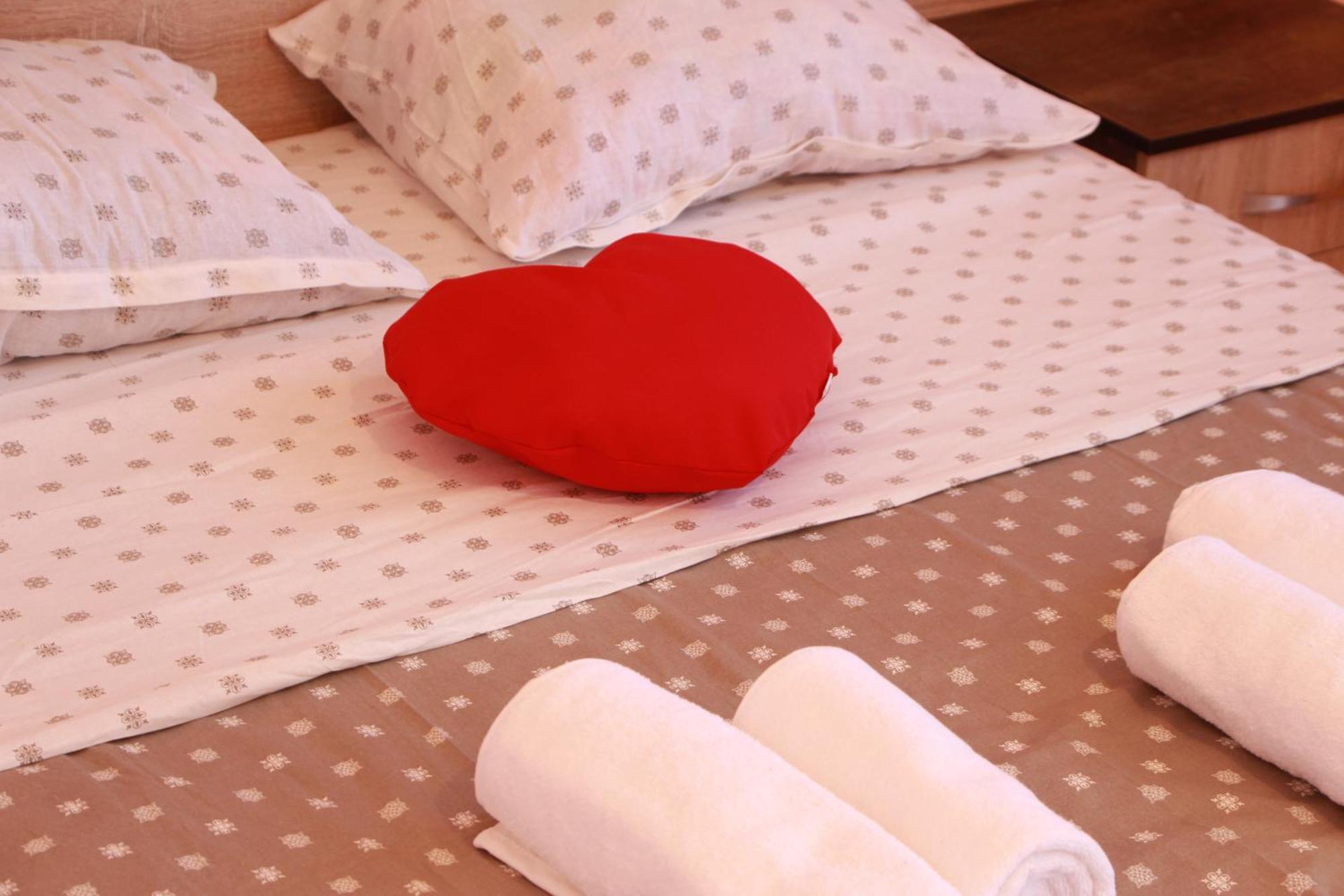 Gala Hotel يوريكي المظهر الخارجي الصورة