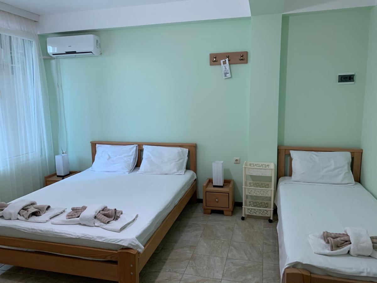 Gala Hotel يوريكي المظهر الخارجي الصورة